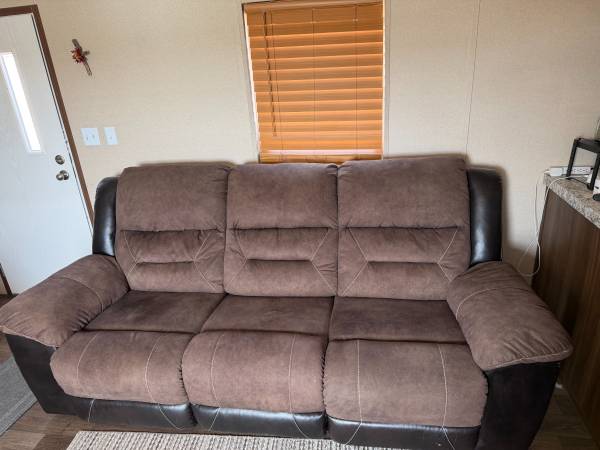Reclining Couch 1