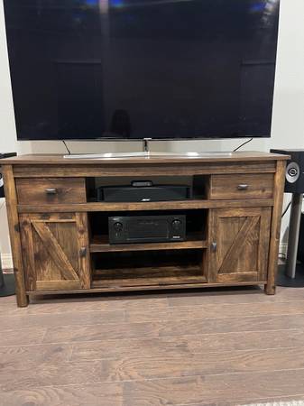 TV console/Farmhouse 1