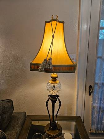 Large Hollywood Regency Style Brass Table Lamp 1