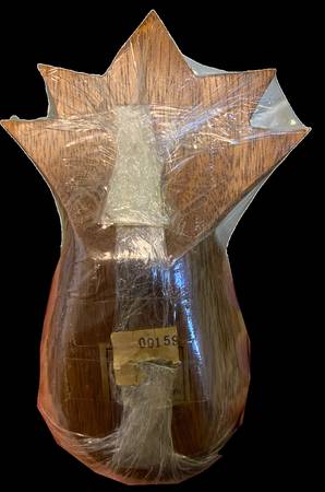 Saleros y pimenteros vintage de madera de Hawái con tazón de piña, nuevo sin usar - $5 (Baldwin)63471465183489121