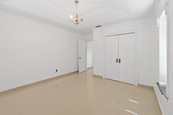 $2,300 / 3br - 1856ft2 - Beautiful 3 Bed Home with Pool – Mission, TX – $2,300/mo64198891885570122