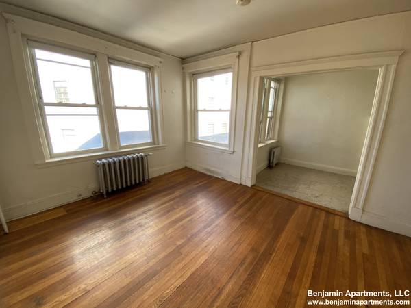 $2,495 / 1br - ** NO FEE ** Fenway 1 bed with Heat HW included. (Fenway)63828339318273122
