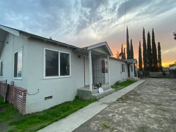 Duplex Available For Move In Today! 1