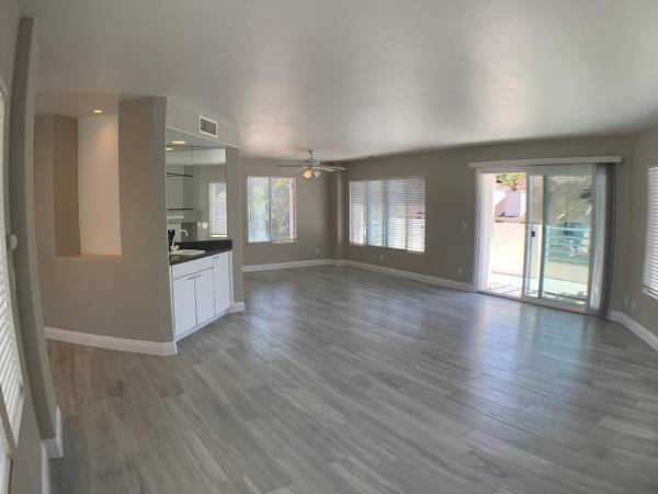 $4,995 / 3br - 2200ft2 - Beautiful 3 Bedroom 3.5 Bath Home Near the Lagoon! (Carlsbad)63865930426113123
