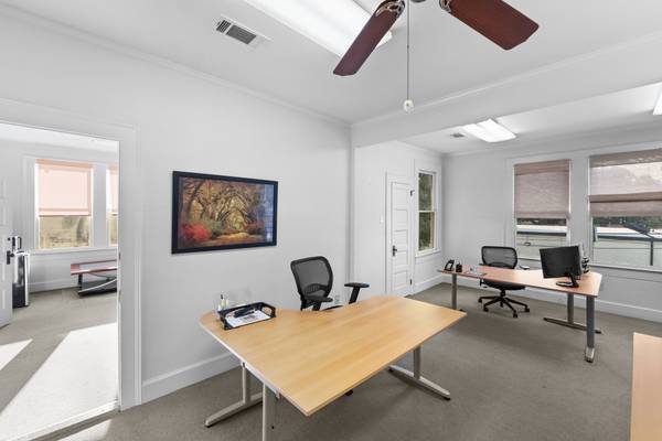 $2,000 / 1250ft2 - Office space available (Beauregard Town)63902939626498124