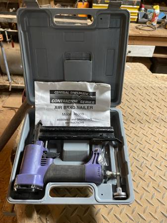 Air Brad Nailer 1