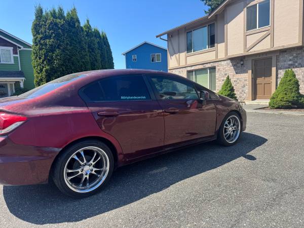 2015 Honda Civic Sport 4D Auto Drives 41-mpg - $4,450 (Seattle)63624422444803122