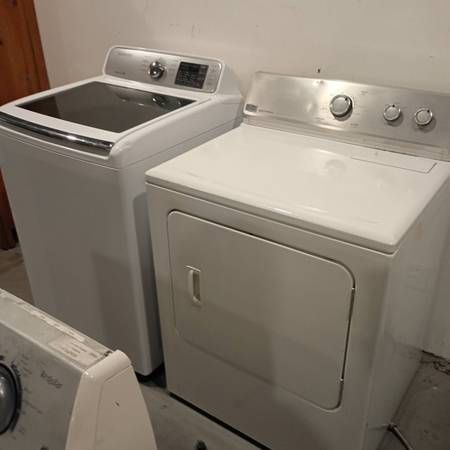 Washer and Dryer Set 1