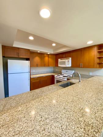 $2,195 / 1br - 939ft2 - ¡No esperes! ¡Llama hoy! ¡El departamento de 1 habitación MÁS GRANDE en Queen Anne! (Queen Anne)63850640709763122