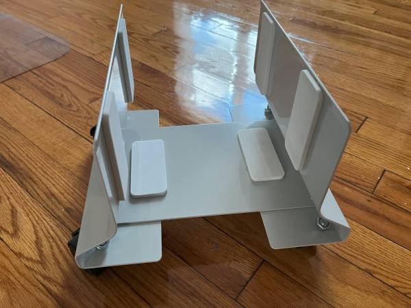 Adjustable Computer Tower Stand w/ wheels 1