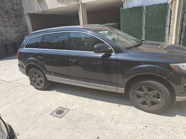 Audi q7 2010 Black - $3,999 (Brooklyn)63497176536067124