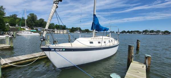 1979 32' Endeavor sailboat 1
