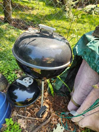 Original weber 22.5" weber charcoal grill 1