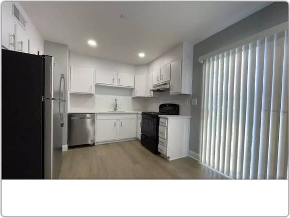 $1,195 / 2br - 1039ft2 - ¡Una ubicación envidiable! Impresionante apartamento de 2 Dorm y 1.5 B (Greensboro - Meridian Convention Center)64027273006337120