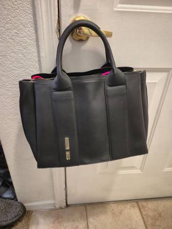 Steve Madden Medium Size Tote Bag See Photos $20 1