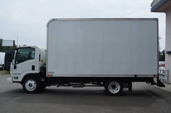2024 Isuzu NPR HD 6k - Photo 7