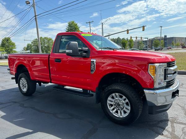 ** 2017 FORD F350 SUPER DUTY CABINA REGULAR XLT 1 DUEÑO 4X4 ** - $19,500 (WALSH CAMIONES Y AUTOS)63472233003139122