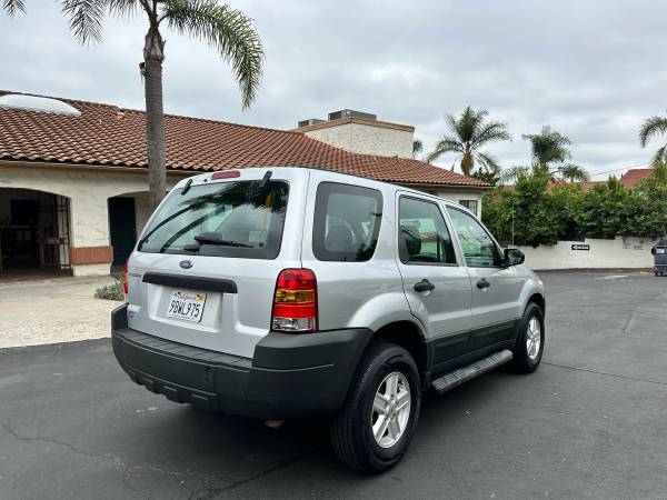 2005 Ford Escape XLS - $3,300 (Vista)63624708263043124