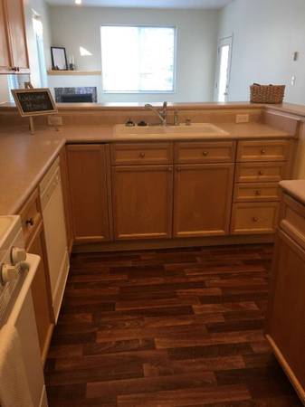 $2,035 / 1br - 780ft2 - Soaring high ceilings for light and space at The Highlands Luxury Resi (Anchorage - Midtown)64004785756545124