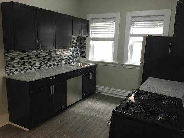 $1,795 / 3br - 1200ft2 - Hardwood Flooring, Den, 3/BD 1/BA64013204868994121