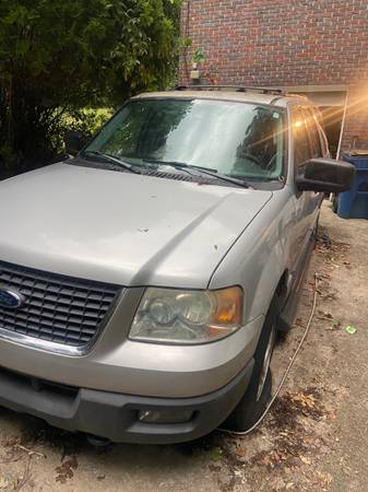 FORD EXPEDITION - $500 (East point)63620796230019122