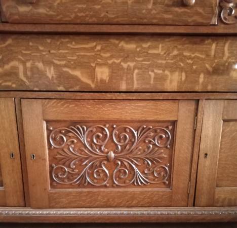 Oak Buffet - $750 (Beresford)63440758027649122