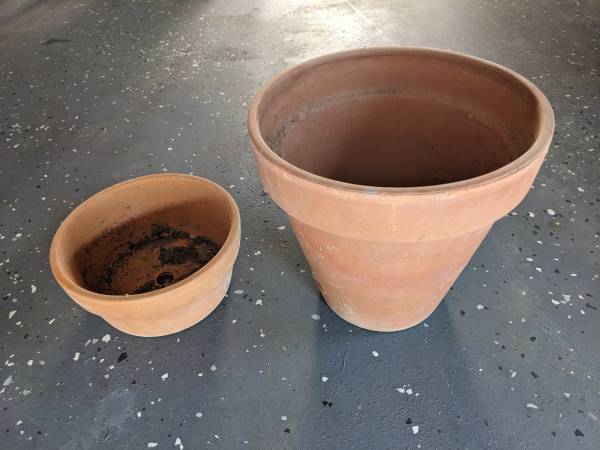 Clay pots 1