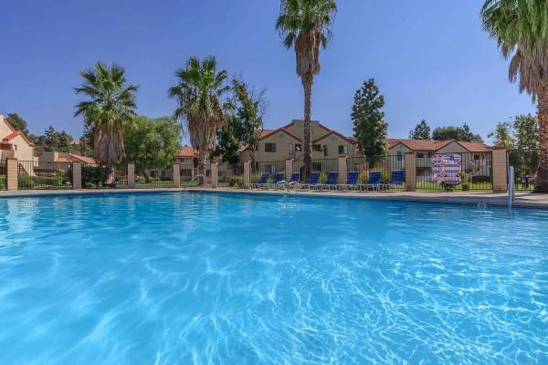 $2,499 / 2br - 997ft2 - 2 BD, Close to Shopping, Located in Santa Clarita (23700 Valle Del Oro, Santa Clarita, CA)63953216926850120