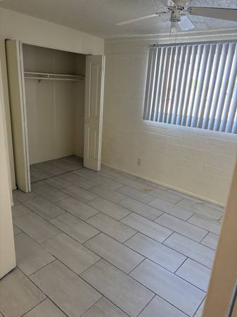 One bedroom available utilities included !! 1