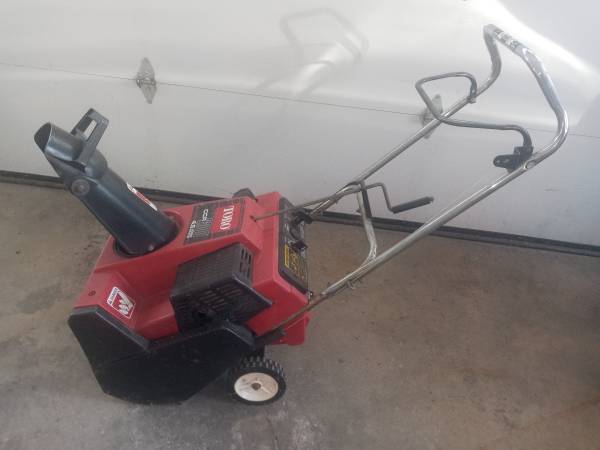 Toro snow blower 1