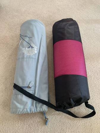 2 YOGA MATS 1
