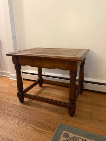 Small wood table 1