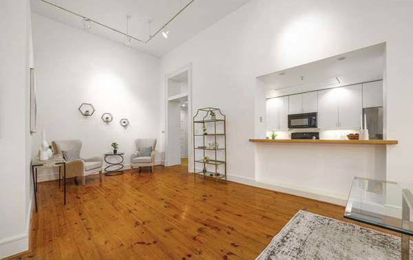 $1,100 / 1br - 1250ft2 - Fabulous 1bed/1bath with 1250sq/ft of large space. (Adams Morgan)64040028891266124