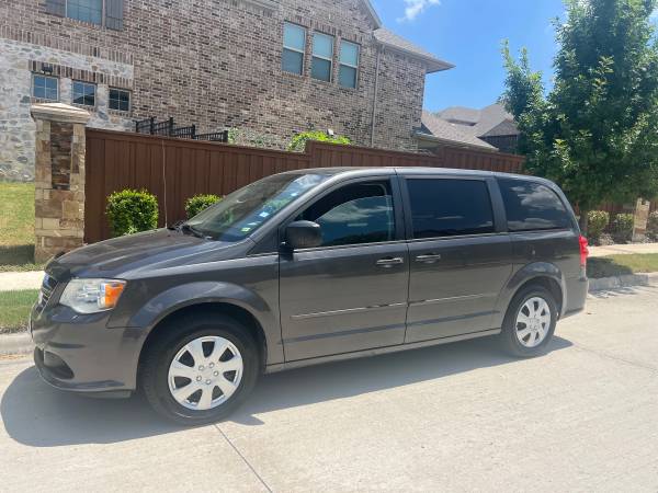 2016 Dodge Grand Caravan SE …family van.. - $4,800 (Dallas north plano)63489182938753122