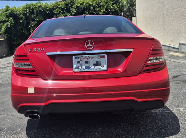 2012 Mercedes C250 - $12,995 (Manhattan Beach)63618314004225123