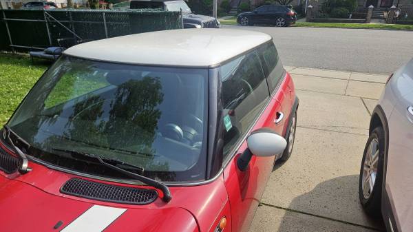 2005 Mini Cooper as is  for parts Automatic No Title - $700 (Bayside)63615062288513121