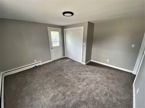 $1,299 / 3br - 1450ft2 - 3 Bedroom Apartment Downtown Kimberly Heat/Water Included (Downtown Kimberly)63845965715715124