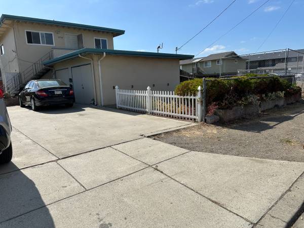 $2,500 / 2br - 960ft2 - $2,500 - 960 sqft - 2Bd/1Ba ground unit of a duplex for rent. SEC 8 OK (fremont / union city / newark)64000756302338120