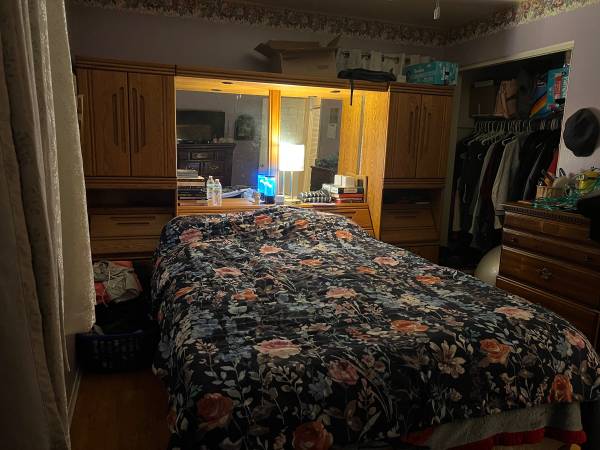 Queen Size Bedroom Set 1