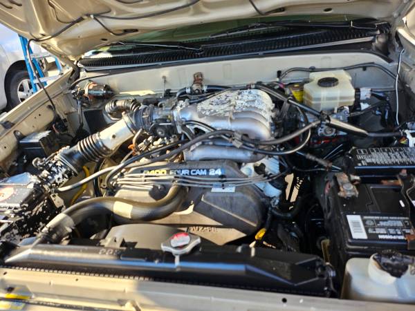2002 toyota 4 runner $2300 - $2,300 (Sandiego)63440244914563124