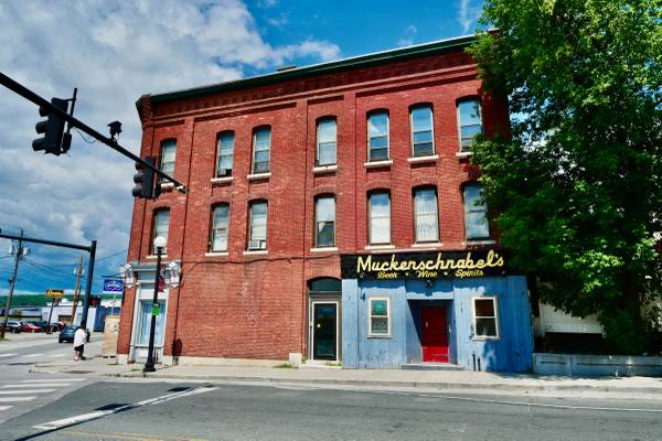 NEW Renovation! • 2 BR 1 Bath 1