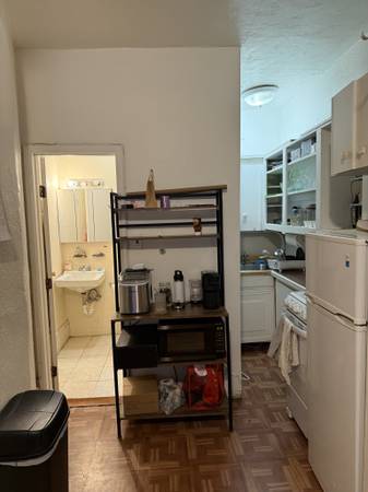 $2,150 Beacon Hill Studio | Near Charles/MGH $2,150/month • Available: (Beacon Hill)63620245376003124