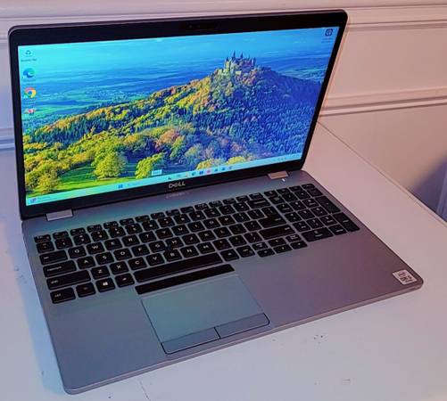 2020 Dell Latitude 5510 10th Gen core i5, 8GB 256GB SSD O365, 15" 1