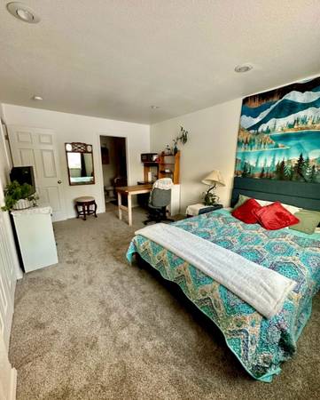 Available March 1, 2026, $850 Room for Rent in Sandpoint, ID 1