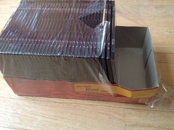 Brand new Slim style storage cases, 6 DVD+R 1