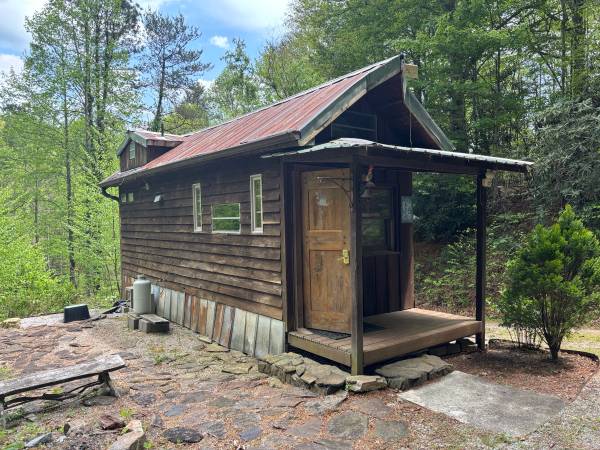 $800 / 1br - 240ft2 - Tiny Home (Old Fort)64029205527043120