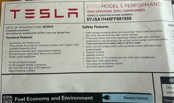 2015 Tesla S....P85D. Loaded - $9,000 (port townsend wa 98368)63438334910467124