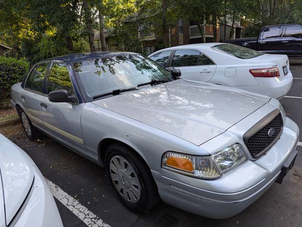2010 Ford Crown Vic Police Interceptor – $4000 (tal cual) - $4,000 (Raleigh)63470077373699122