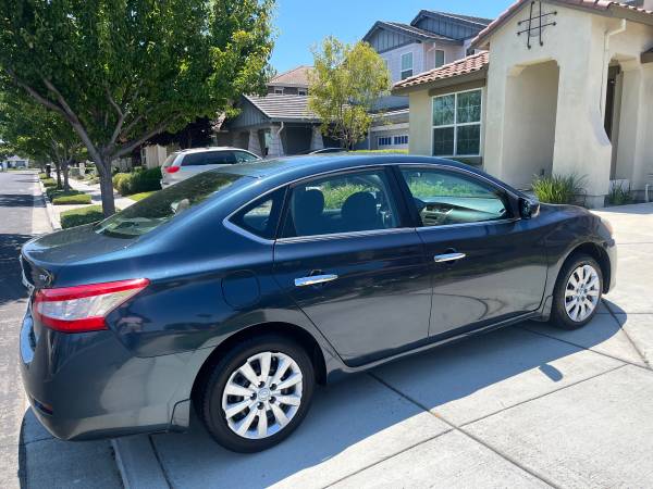2013 Nissan Sentra SV sedán original con 108.000 millas, se ve nuevo y completamente equipado - $5,200 (fremont / union city / newark)63617852685315123