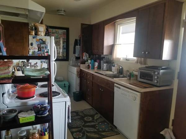 $775 / 2br - Furnished room in quiet home (Sehome Hill)63509634617987123
